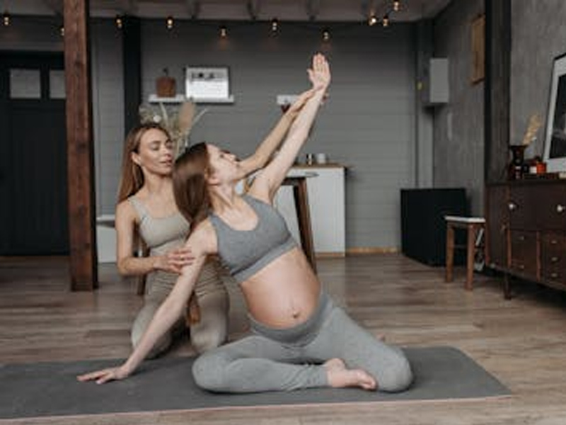 ¿Pueden las embarazadas usar ropa de yoga normal? Consejos para una elección más segura
